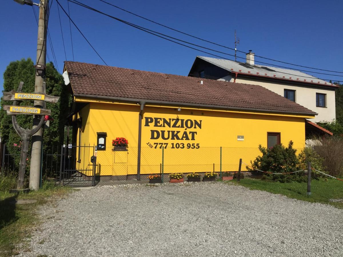 Penzion Dukat Vřesina エクステリア 写真